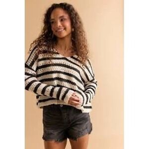 Francesca's Striped Crochet‎ Knit Open Weave V Neck Sweater Top Size L